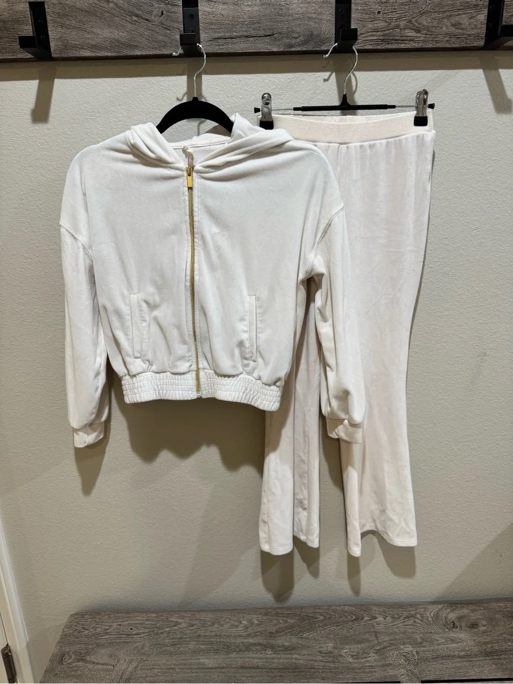 Jessica Simpson Girls White Velour Tracksuit